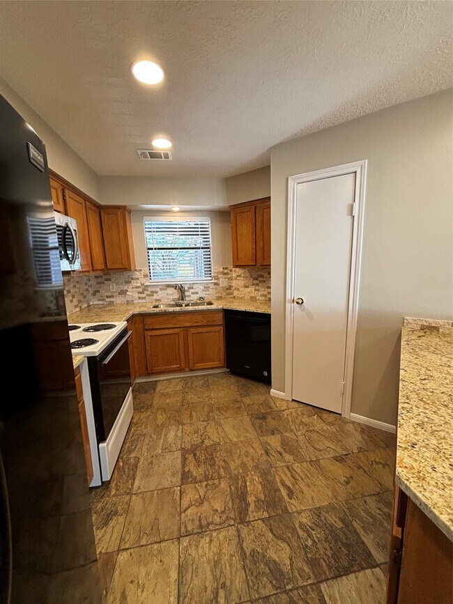 Photo - 12755 Mill Ridge Dr Unit 309