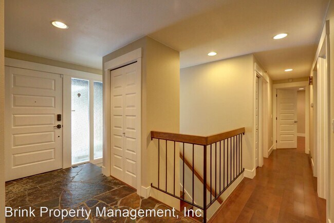 Photo - 4 br, 3 bath House - 4452 145th Ave SE