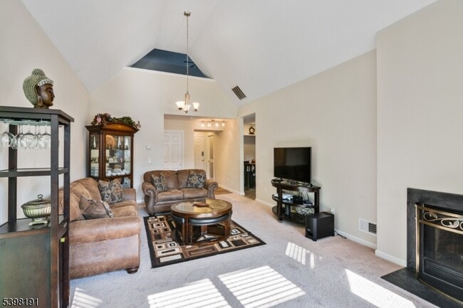 Photo - 28 Kensington Dr