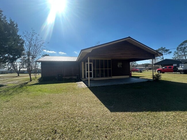 Photo - 3 BED/2 BATH HOUSE