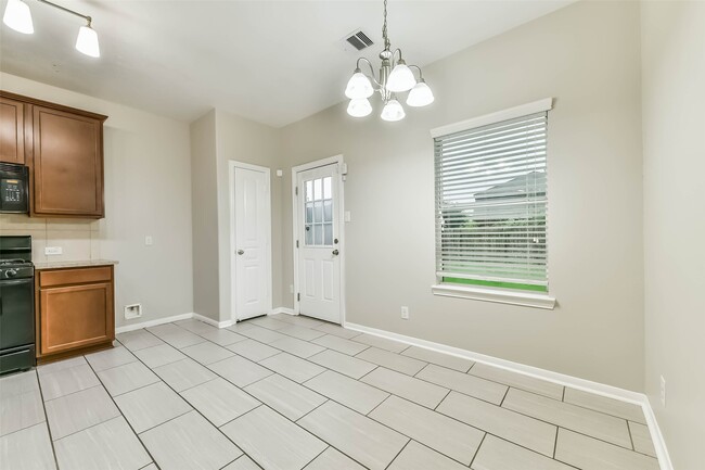 Building Photo - 3107 Braepark Ct