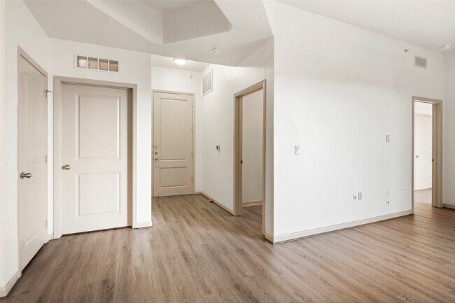 Photo - 3505 Sage Rd Unit 314