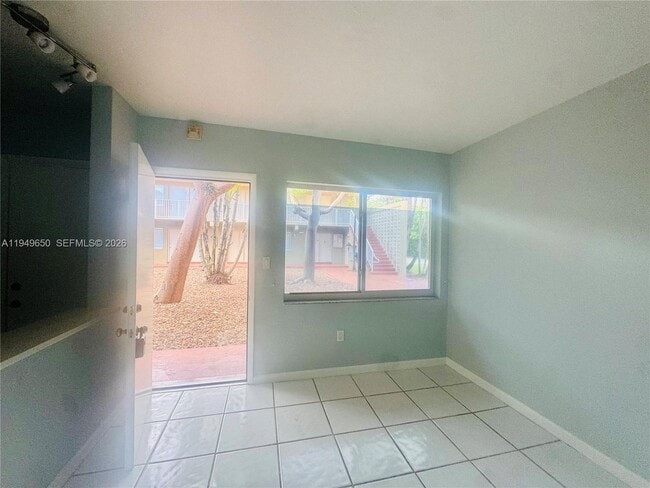 Photo - 6310 SW 79th St Unit 2