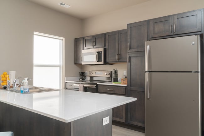 3 Bed / 2.5 Bath