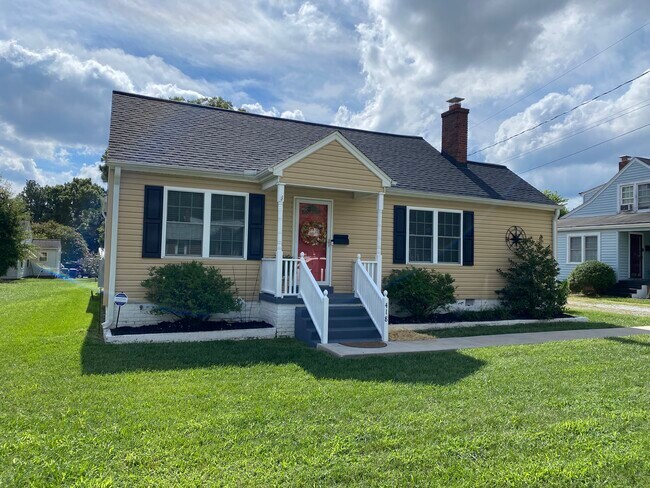 Photo - 418 S Maple St