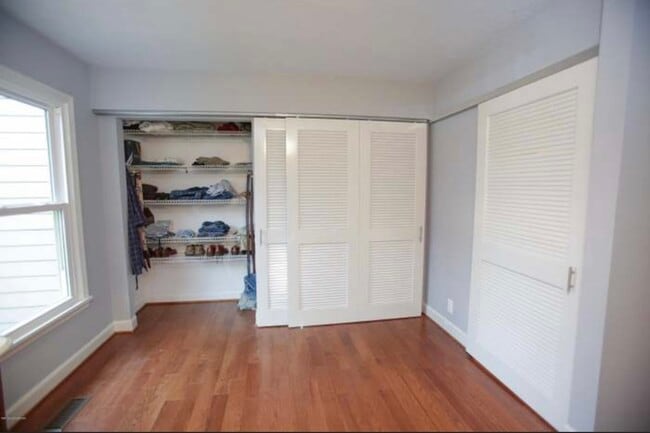 Photo - 10443 Ghentwood Row