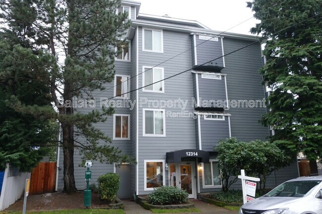 Building Photo - 12314 32nd Ave NE Unit 100 Rental