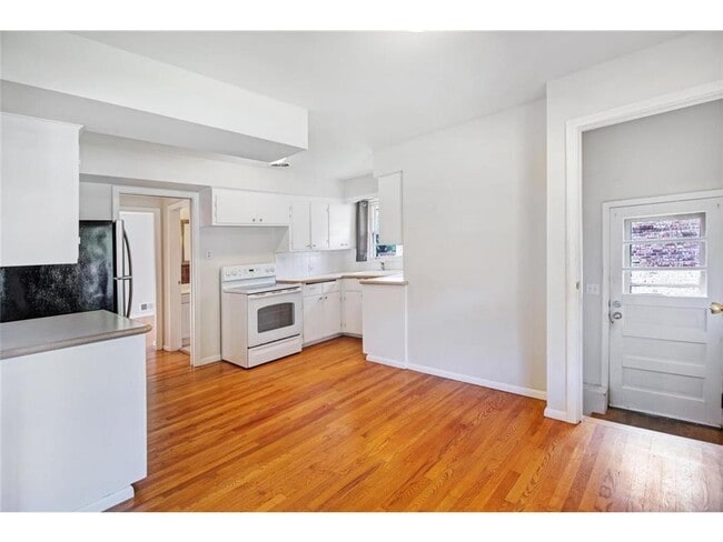 Photo - 3829 Ewing Ave S