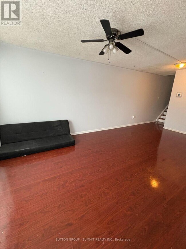 Photo - 7465 Discus Crescent