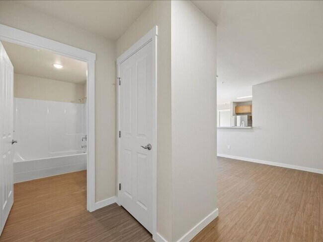 6005C Chapel Hill Blvd Unit C102