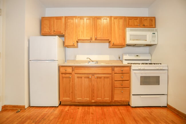 Photo - 1628 W Morse Ave Unit #315