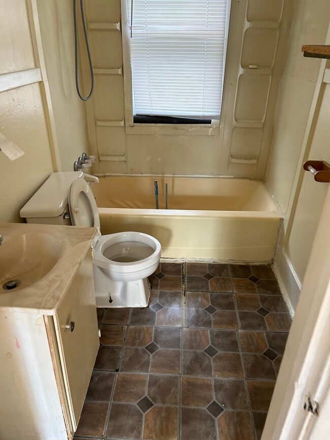 Photo - 373 Esser Ave Unidad 3