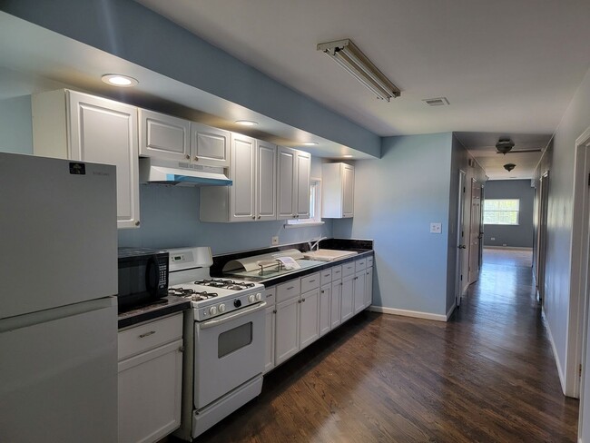 Photo - 14802 Cooper Ave