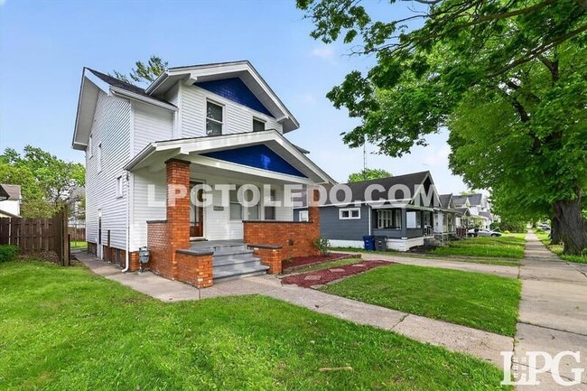 Photo - 4140 Caroline Ave