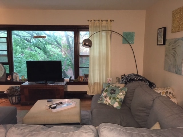 Photo - 4208 N Leavitt St Unit 3