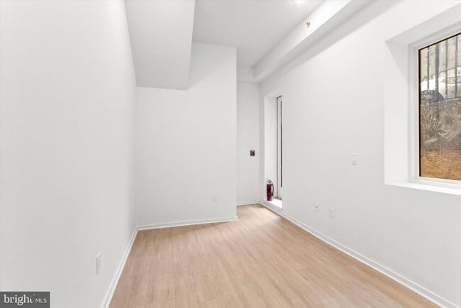 Photo - 245 N 12th St