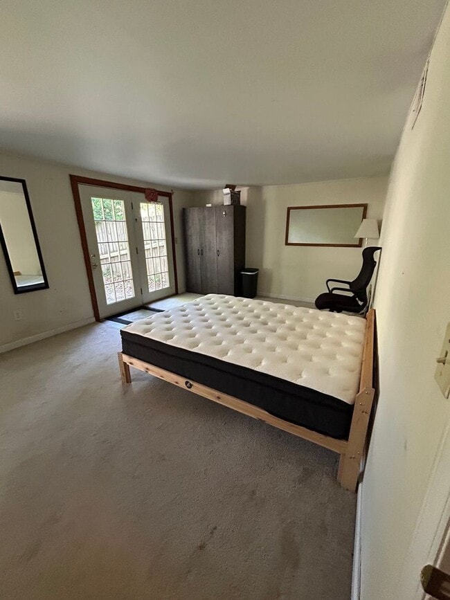 Photo - 4 Bedroom, 2.5 Bath Townhouse for Rent – $2,700/Month