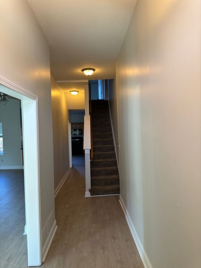 Photo - 1419 Sedgwick St