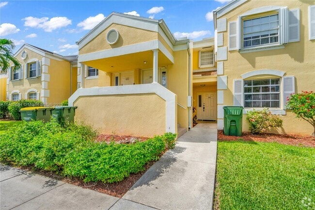 Building Photo - 2273 SE 27th Dr Rental