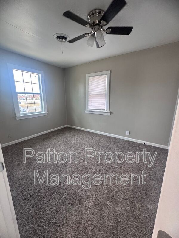 Photo - 3409 S Polk St