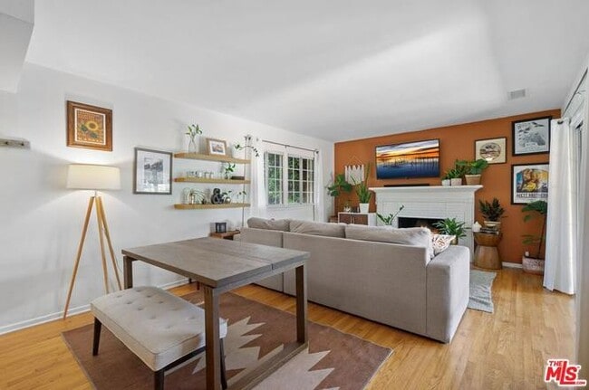 Photo - 15803 S Raymond Ave