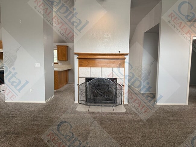Photo - 1720 Briarcreek