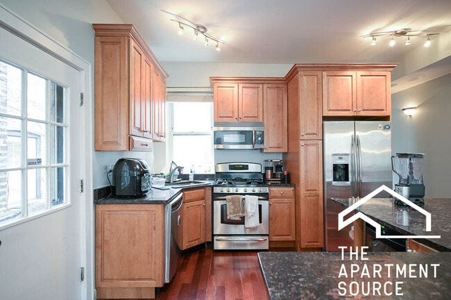 Photo - 665 W Cornelia Ave Unit 3