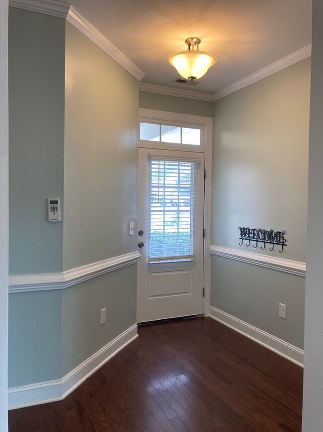 Photo - Immaculate 5 Bedrooms, 3.5 Bath Home Located Minutes from Shopping- Easy Commute to Sanford, Ft. ...