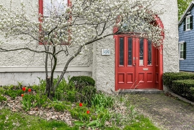 Photo - 304 E Genesee St