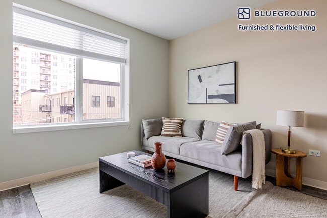 Building Photo - 6149 N Broadway