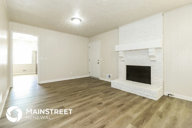 Photo - 2255 Kings Forest Dr SE