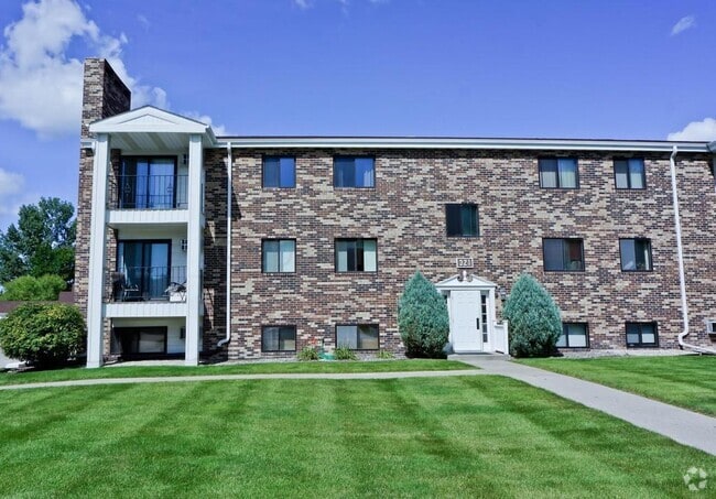 Building Photo - 341 Prairiewood Cir S Unit 303 Rental