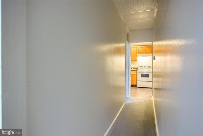 Photo - 310 S Market St Unidad 3