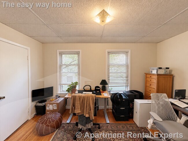 14 Oxford St Unit 2