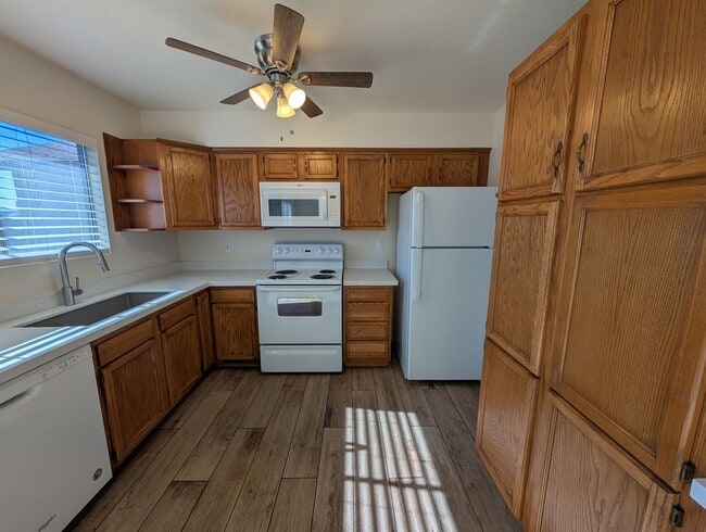 Photo - 4 Bedroom 2 Bathroom Sun Meadows Home