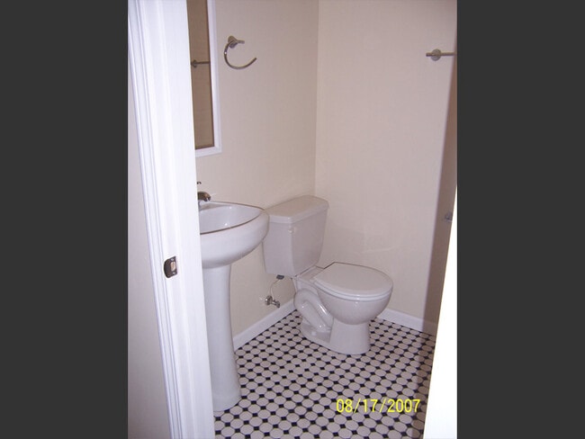 Photo - 110 American Ave