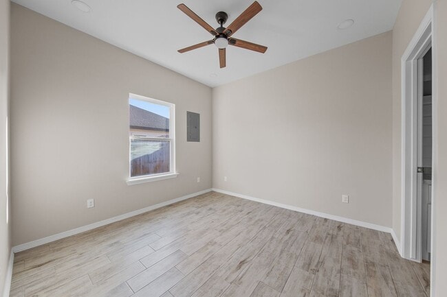 Photo - 2428 N Vly Cir