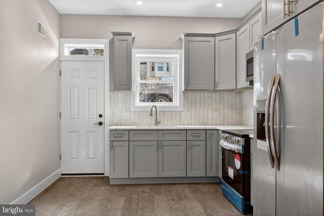 Photo - 34 W Sharpnack St