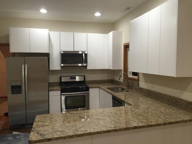 Photo - 2847 N Rockwell St Unidad 2
