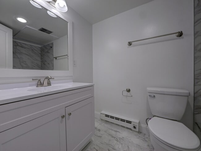 Photo - Colonie East Apartments