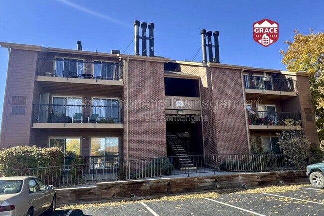 Building Photo - 4899 S Dudley St Unit D15