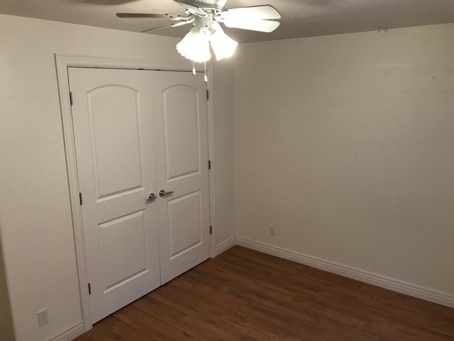 Photo - 616 E 2100 N