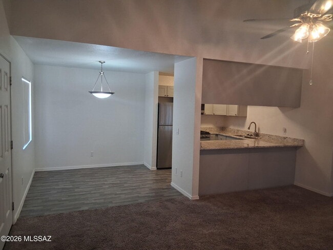 Photo - 806 S Langley Ave Unit 202