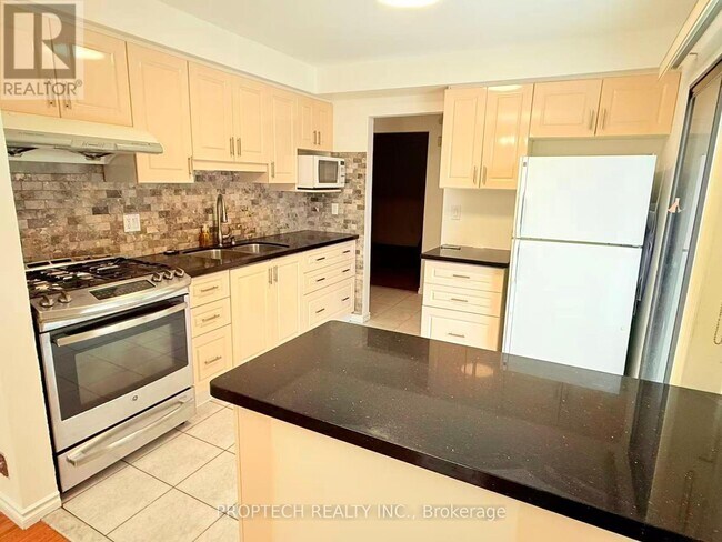 Photo - 49 Carey Crescent