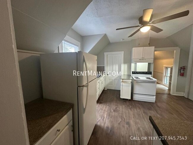 Photo - 439 Fourth St. Apt. Unit 1