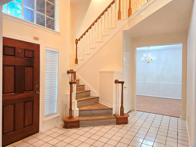 Photo - 1611 Monvale Ln