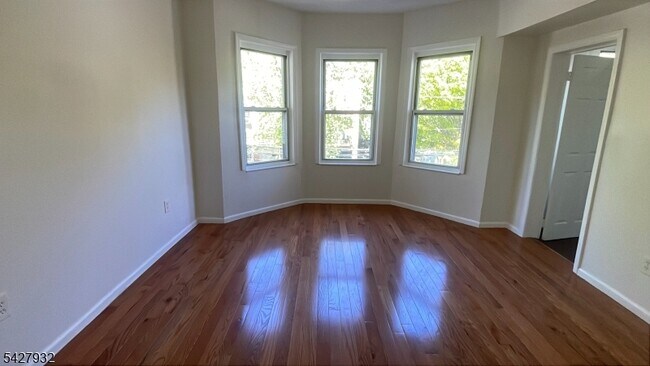 Photo - 120 S 7th St Unit 2