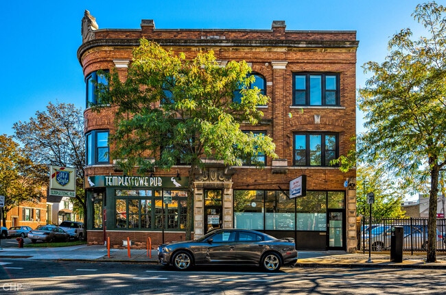 Building Photo - 4354 N Troy St Unit 2