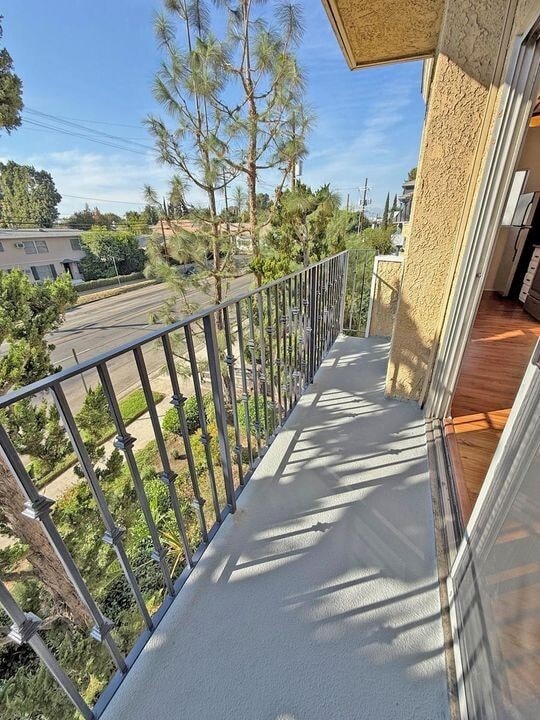 Photo - 5000 Whitsett Ave Apartamento Unidad 202