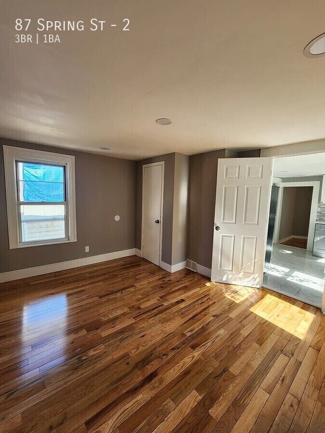 Photo - 87 Spring St Unit 2